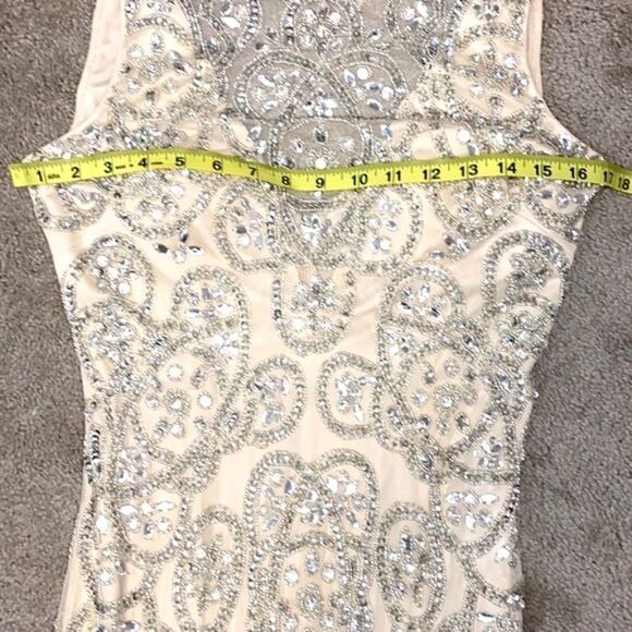 Aidan Mattox Champagne V-Neck Illusion Gown Size 2 - Picture 6 of 16